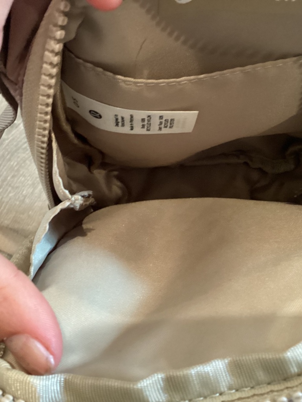 Lululemon crossbody bag. - Picture 5 of 6